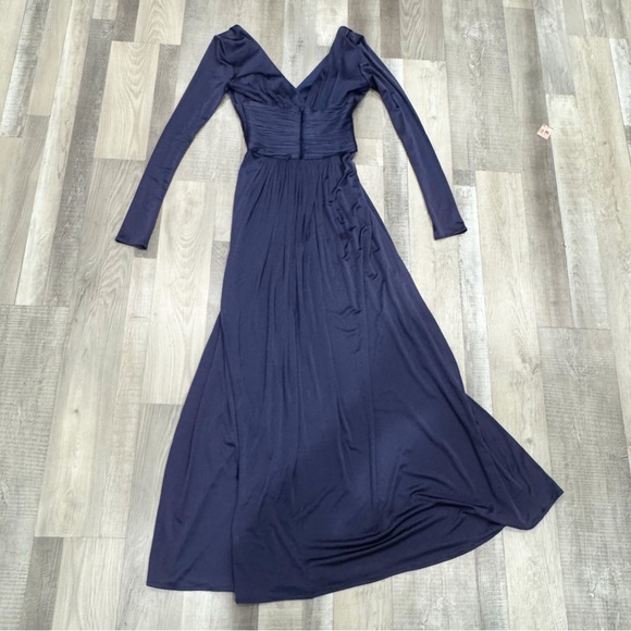 BCBG Maxazria long sleeve plunging neckline empire waist evening gown/ maxi - Picture 6 of 11